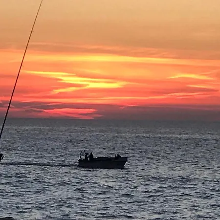 Roof View House - Village Peniche